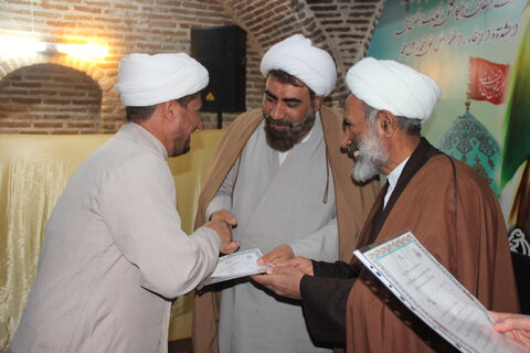 تصاویر / تجلیل از گروه اول از خانواد ه طلاب مدارس علمیه استان قزوین