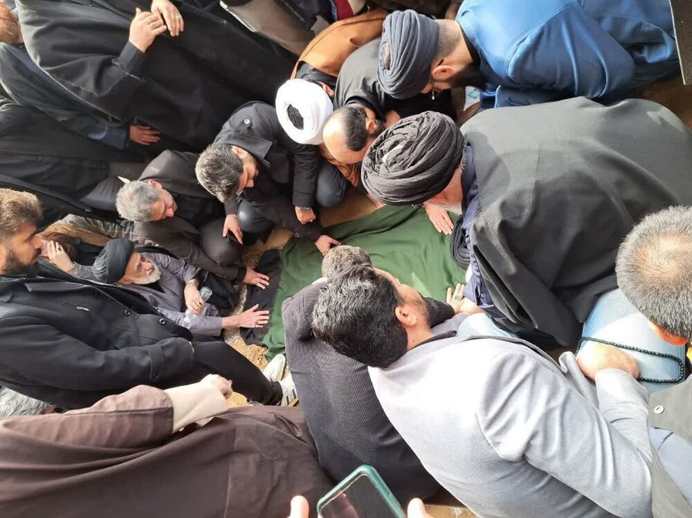 مراسم تشییع پیکر حجتالاسلام مدرسی مصلا مراسم تشییع پیکر حجتالاسلام مدرسی مصلا