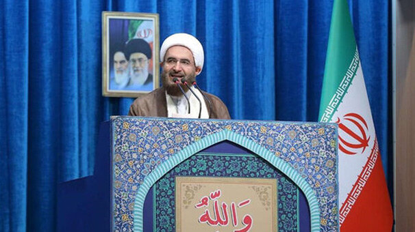 امام جمعة طهران يشيد بالشعب الايراني الذي وقف امام ثلاث فتن كبيرة امام جمعة طهران يشيد بالشعب الايراني الذي وقف امام ثلاث فتن كبيرة