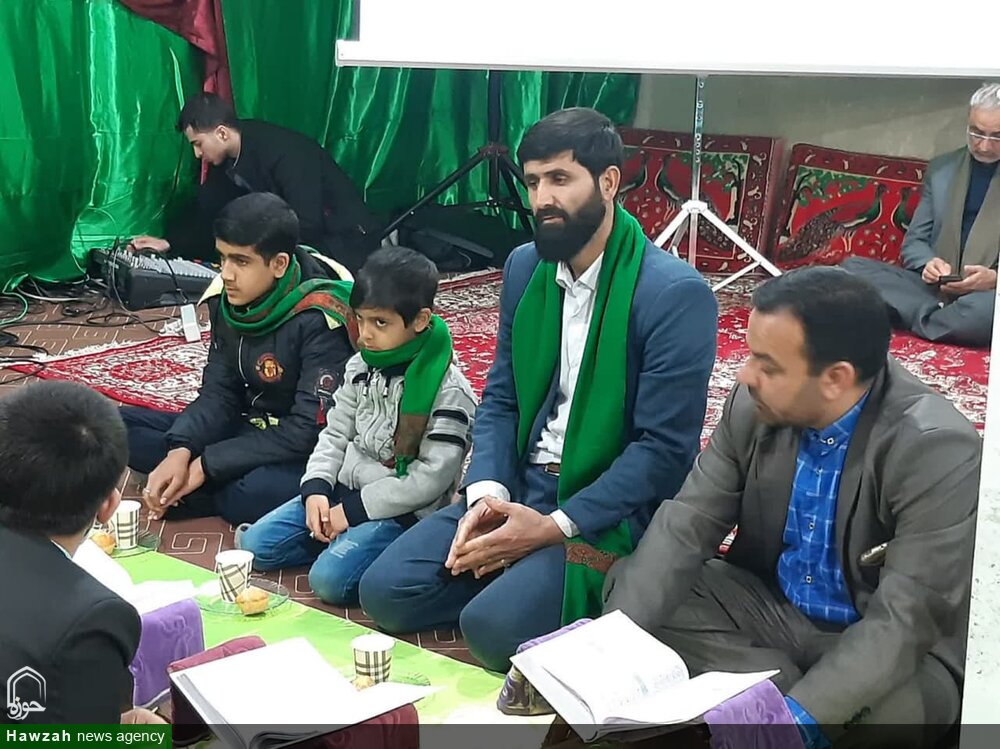 محفل انس با قرآن کریم در دشت انقلاب کاشان برگزار شد+ عکس