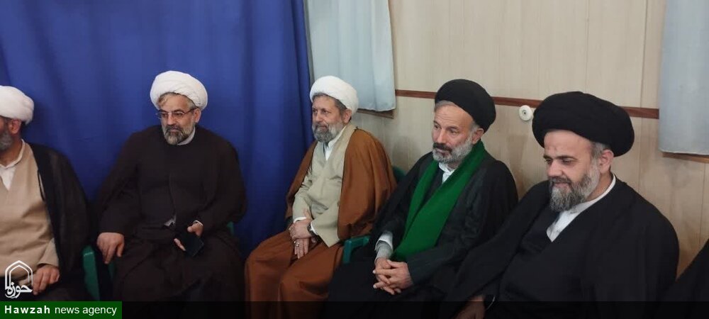 تجلیل از روحانیون و علمای پیشکسوت آران و بیدگل +عکس