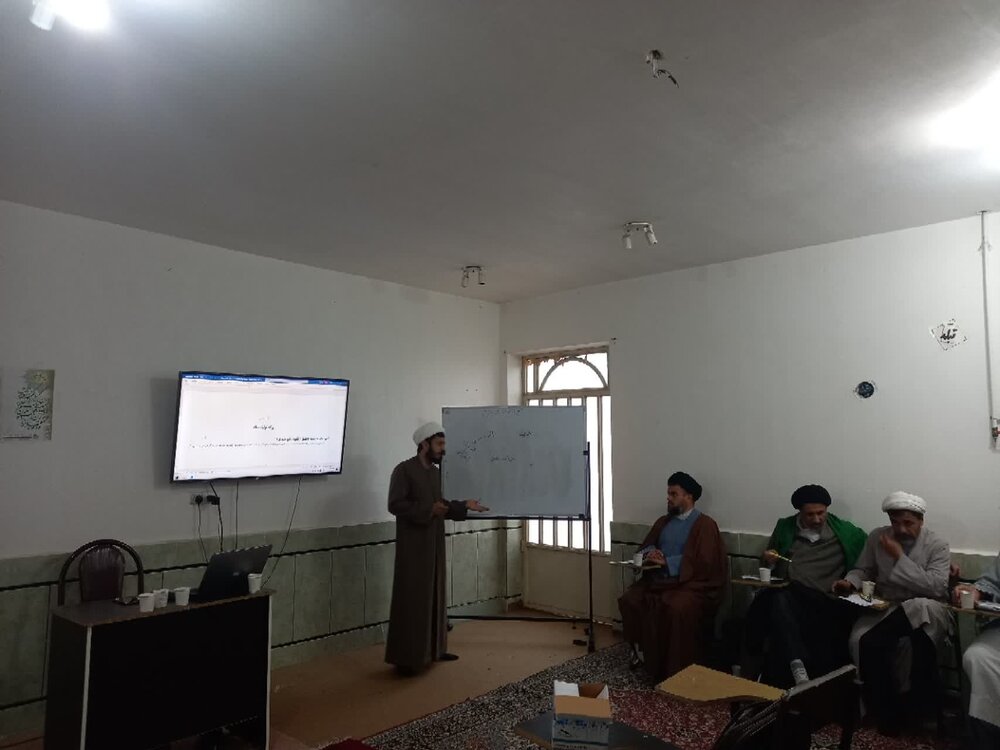 آغاز طرح غیر متمرکز مهارت افزایی اساتید حوزه علمیه خوزستان + عکس