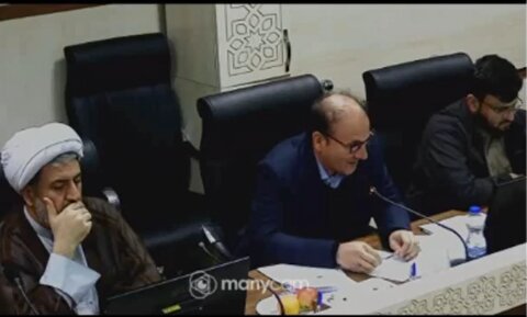 ۴۹ درصد خانه های تهران در برابر زلزله نامقاوم هستند/نیازمند الگوهای مناسب معماری شهری هستیم فریبرز محمدی، رئیس کمیته عمران و حمل و نقل مجمع تشخیص مصلحت نظام