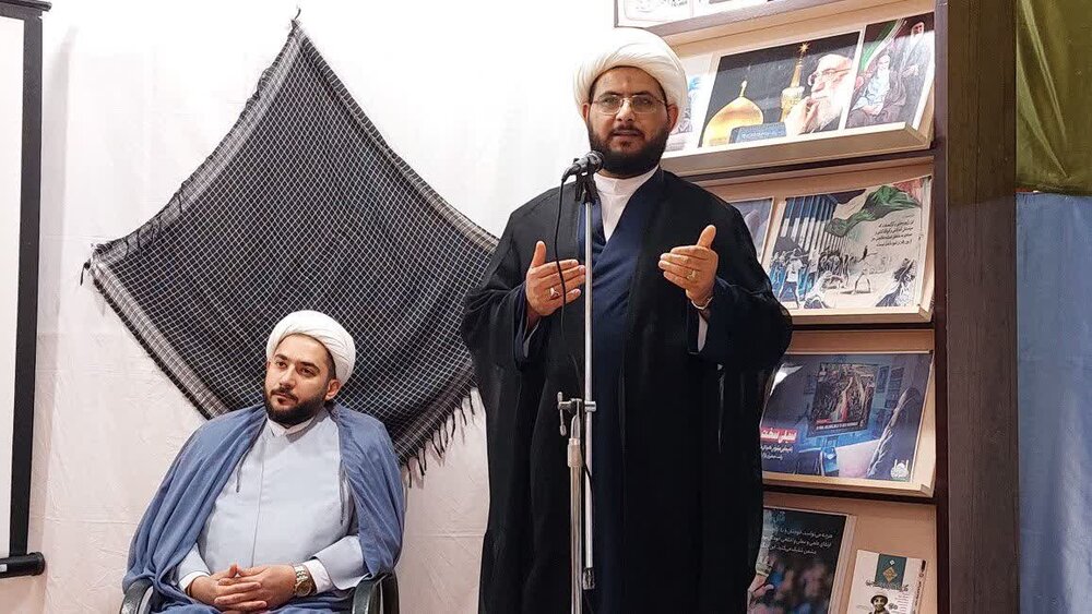 برگزاری کارگاه «فنون انتقال مفاهیم دینی به مخاطب» ویژه طلاب هویزه + عکس