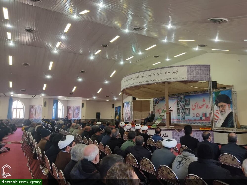 روحانیت همواره پیشقراول مبارزه و جهاد بودند / تقدیم ۱۴ شهید روحانی توسط مردم نهاوند به انقلاب اسلامی