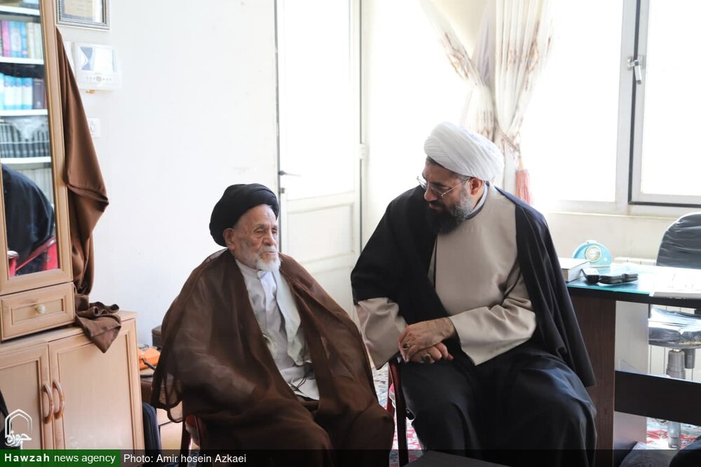 تقدیر امام جمعه همدان از استاد پیشکسوت حوزه علمیه