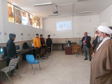 امام جمعه ماهدشت با دانش آموزان دیدار کرد + تصاویر