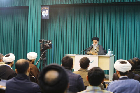 تصاویر/نشست علمی باموضوع"سنجش محتوایی حدیث،چرایی وچگونگی"درموسسه امام هادی«ع»