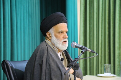 تصاویر/نشست علمی باموضوع"سنجش محتوایی حدیث،چرایی وچگونگی"درموسسه امام هادی«ع»