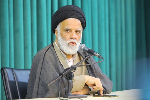 تصاویر/نشست علمی باموضوع"سنجش محتوایی حدیث،چرایی وچگونگی"درموسسه امام هادی«ع»