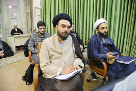 تصاویر/نشست علمی باموضوع"سنجش محتوایی حدیث،چرایی وچگونگی"درموسسه امام هادی«ع»