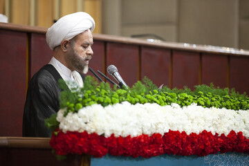 فرهنگ نیازمند توجه بیشتری است