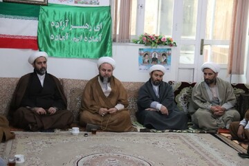 عده ای اراذل و اوباش به دنبال تطهیر پهلوی هستند