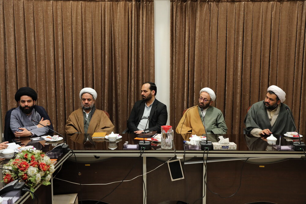 تصاویر نشست شورای پایگاه بسیج شهدای روحانی