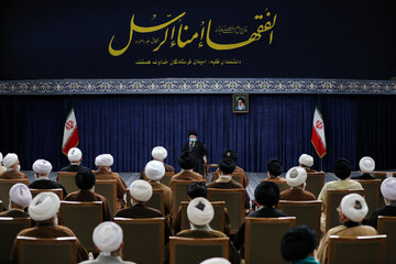 دیدار نمایندگان مجلس خبرگان با رهبر معظم انقلاب