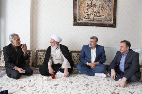 تصاویر/ عیادت نماینده ولی فقیه در استان کرمانشاه از جانبازان سرافراز 8 سال دفاع مقدس