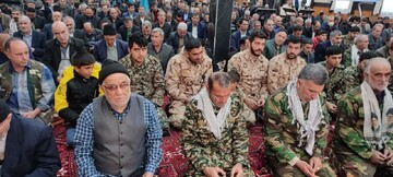 تصاویر/ اقامه نماز جمعه چهاربرج