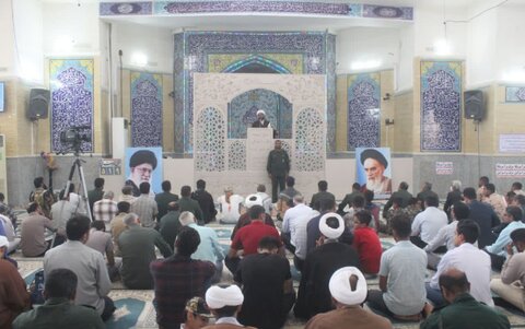تصاویر/  مراسم عبادی سیاسی نماز‌جمعه ۲۸ بهمن ماه ۱۴۰۱ شهرستان جاسک
