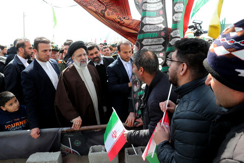 تصاویر/ حضور رییس جمهور در یادمان شهید محمد بروجردی