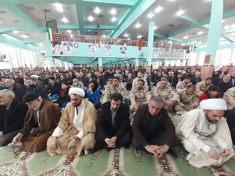 تصاویر/ اقامه نماز جمعه شهرستان پارس آباد