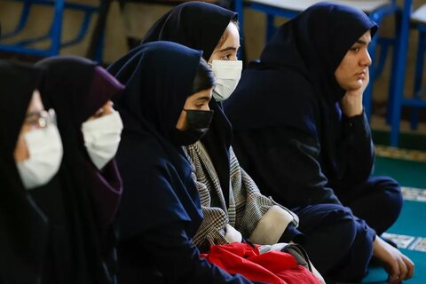 تصاویر / دیدار صمیمانه نماینده ولی فقیه در استان قزوین با دانشآموزان دبیرستان دخترانه پگاه