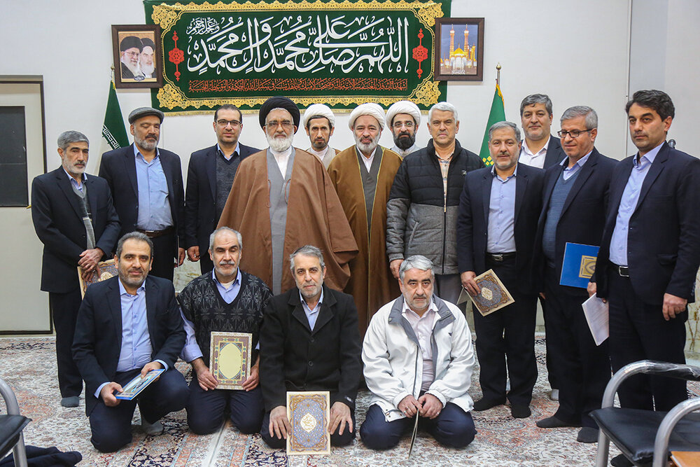 تجلیل از ۱۷ خادم جانباز حرم حضرت معصومه(س)