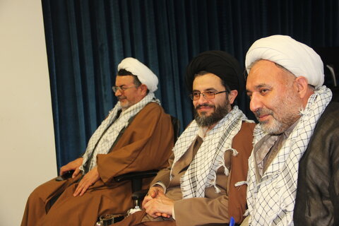 تصاویر / تجلیل از روحانیان جانباز استان توسط امام جمعه قزوین