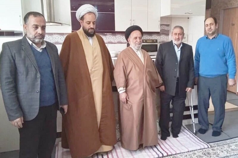 تجلیل از روحانیون جانباز دفاع مقدس و مدافع حرم کرمانشاهی + عکس