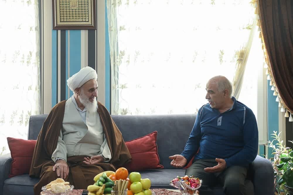 دیدار نماینده ولی فقیه در قزوین با جانبازان دفاع مقدس + عکس