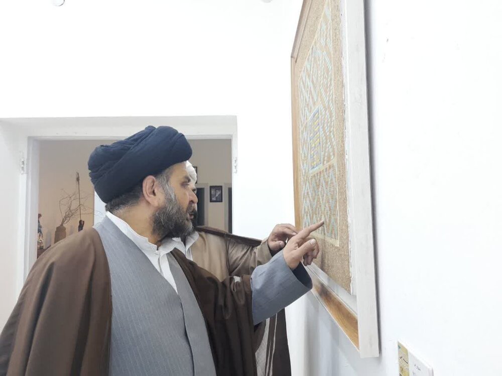 نمایشگاه نقاشی یک روحانی در اهواز برپا شد