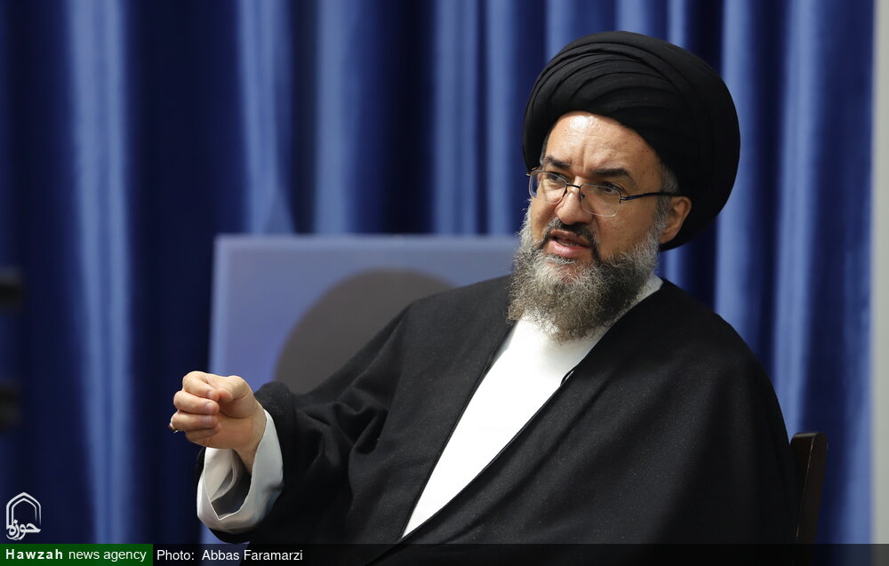 بین مردم و حضرت آیت الله گرگانی فاصله ای نبود؛ تواضع، سادگی و مردمیبودن ایشان فراموشنشدنی است