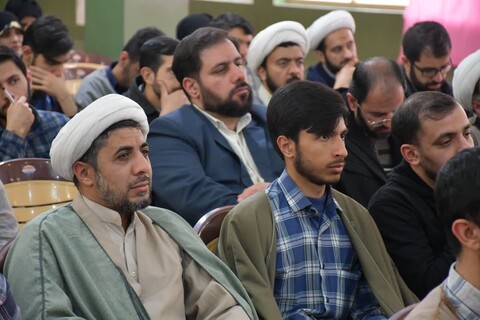 تصاویر/  همایش آشنایی طلاب نجف آباد با صحیفه سجادیه