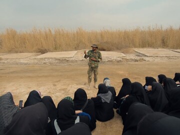 تصاویر/ بازدید اولین گروه دانشجویان یزدی از مناطق عملیاتی جنوب