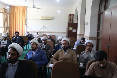 تصاویر/ برگزاری کارگاه آموزشی روش اصول تولید نشریات مدرسه ای در حوزه علمیه خوزستان