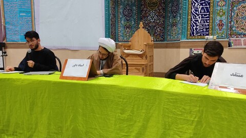 تصاویر/ کرسی آزاد اندیشی در مدرسه علمیه امام علی علیه السلام سلماس