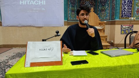 تصاویر/ کرسی آزاد اندیشی در مدرسه علمیه امام علی علیه السلام سلماس