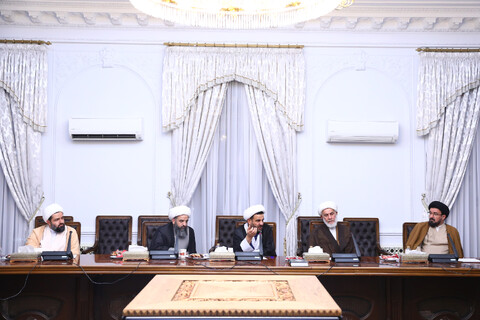 تصاویر/ نشست رئیس جمهور با جمعی از اعضای «جامعه وعاظ و مبلغان»
