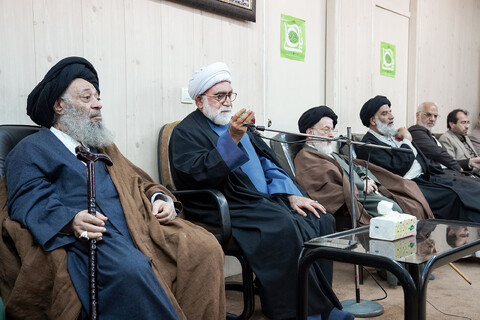 تصاویر/ دیدار تولیت آستان قدس رضوی با نماینده ولی فقیه، علما و روحانیون در اهواز