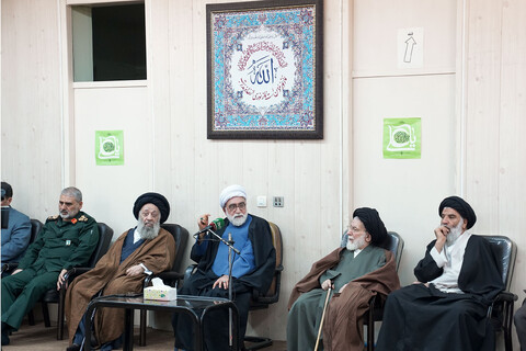 تصاویر/ دیدار تولیت آستان قدس رضوی با نماینده ولی فقیه، علما و روحانیون در اهواز