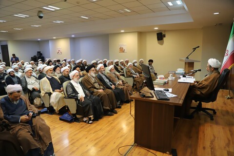 تصاویر/ آیین افتتاحیه کمیسیون‌های دهمین اجلاسیه منطقه‌ای جامعه مدرسین