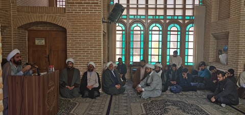بازدید مسئولان حوزه علمیه استان یزد از مدرسه علمیه خان