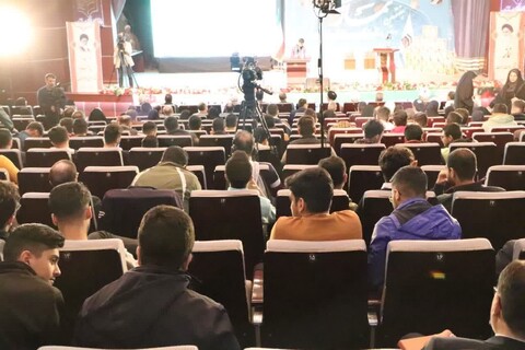 تصاویر/ برگزاری هفتمین اجلاس استانی نماز استان قزوین