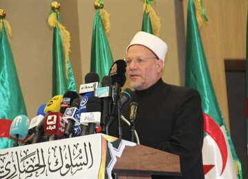 مفتی مصر: باید تمدن اسلامی مورد توجه قرار گیرد و معرفی شود