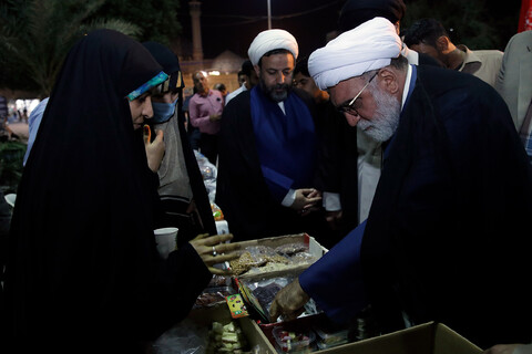 بازدید تولیت آستان قدس رضوی از بازارچه کارآفرینی "چهارشنبه های برکت رضوی"