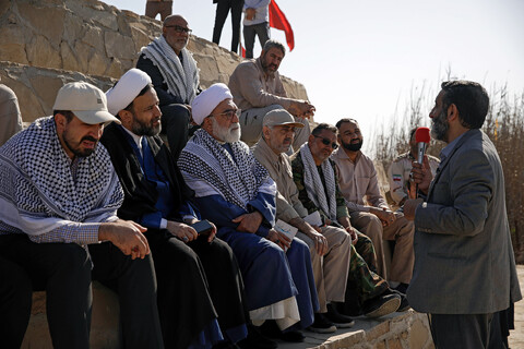 تصاویر/ حضور تولیت آستان قدس رضوی در مناطق عملیاتی هشت سال دفاع مقدس