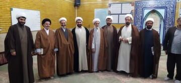دیدار طلاب و روحانیون خرم آبادی و پلدختری مقیم قم با مسئولان حوزوی + عکس