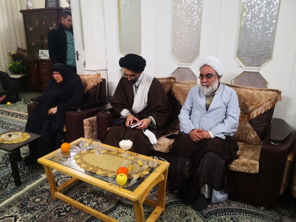 وظیفه امروز ما، استمرار مسیر شهدا است