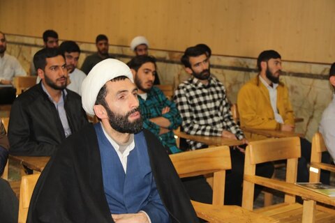 تصاویر / گردهمایی مسئولین دارالقرآن استانهای قزوین -زنجان گیلان والبرز به میزبانی حوزه علمیه قزوین