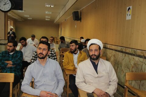 تصاویر / گردهمایی مسئولین دارالقرآن استانهای قزوین -زنجان گیلان والبرز به میزبانی حوزه علمیه قزوین