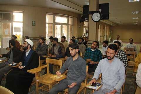 تصاویر / گردهمایی مسئولین دارالقرآن استانهای قزوین -زنجان گیلان والبرز به میزبانی حوزه علمیه قزوین